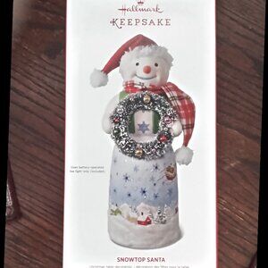 2017 Hallmark Battery Lighted "Snowtop Santa" Christmas Centerpiece